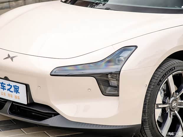 小鹏汽车 小鹏MONA M03 2024款 620 超长续航 小鹏汽车 小鹏MONA M03 2024款 620 超长续航