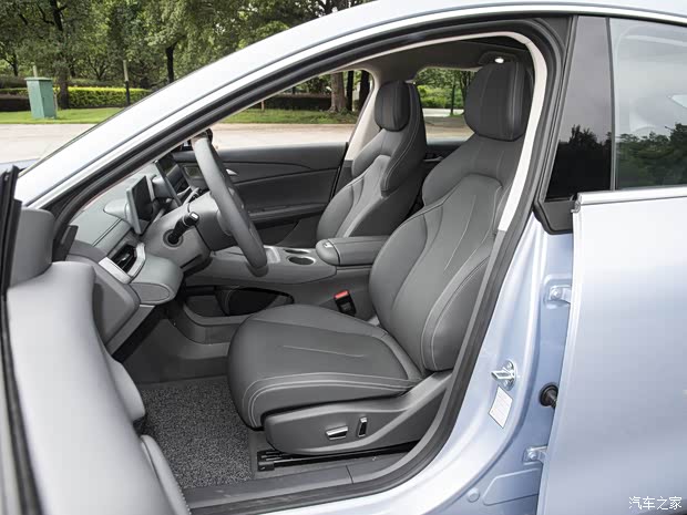 东风风行 星海S7 2024款 555km 悦享版 东风风行 星海S7 2024款 555km 悦享版