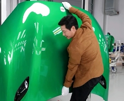 雷军称直播拆解的SU7会装回去：试验用，不会进入销售渠道