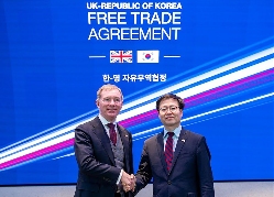 韩国与英国签署升级版自贸协定 放宽汽车出口规则