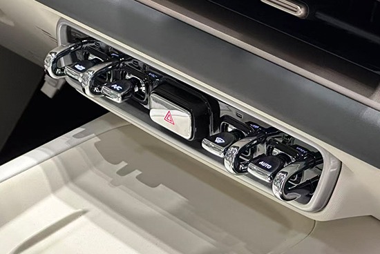 欧拉5正式上市 售价9.98-13.38万元