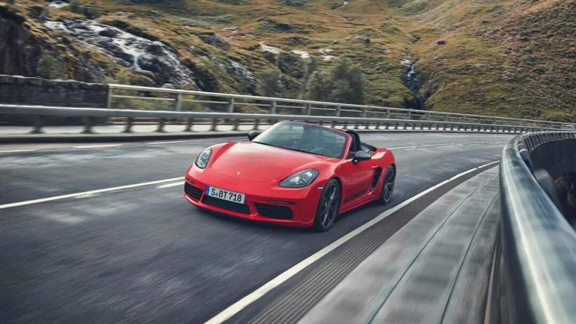 欧美车企集体“反悔”电动化，捷豹停产油车能坚持多久？