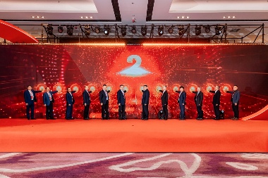 士兰微电子迎来双线里程碑：8英寸碳化硅产线通线，12英寸高端模拟芯片产线同步开工